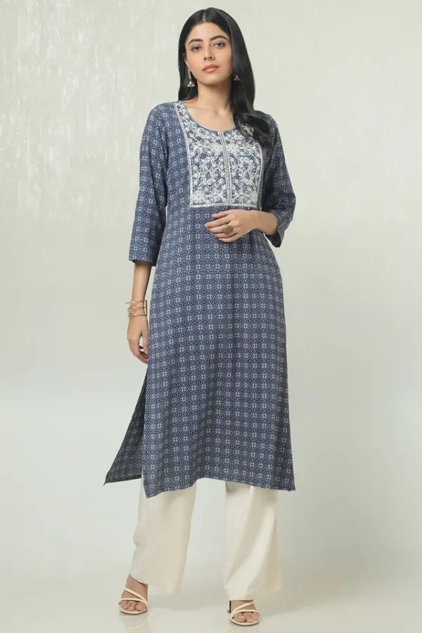 Blue_rayon_ethnic_motifs_kurta_with_sequins
